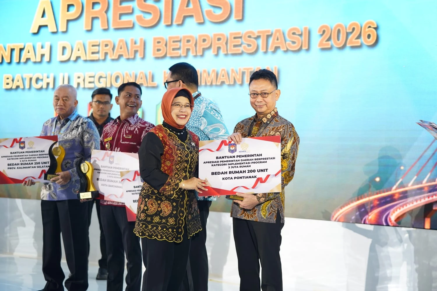 Pontianak Raih Penghargaan Program 3 Juta Rumah